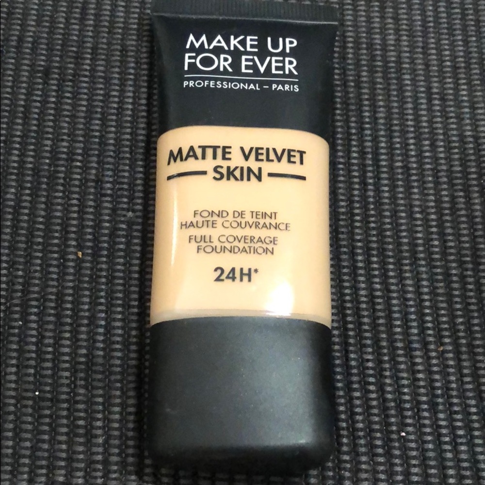 Makeup Forever Matte Velvet Skin foundation